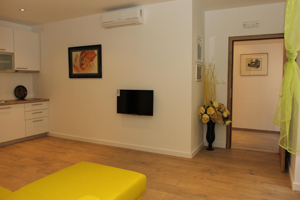 Apartment House Vitaic ซูเปตาร์ ห้อง รูปภาพ