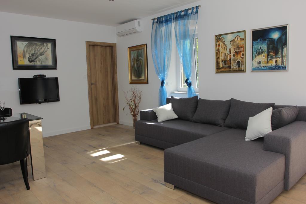 Apartment House Vitaic ซูเปตาร์ ห้อง รูปภาพ